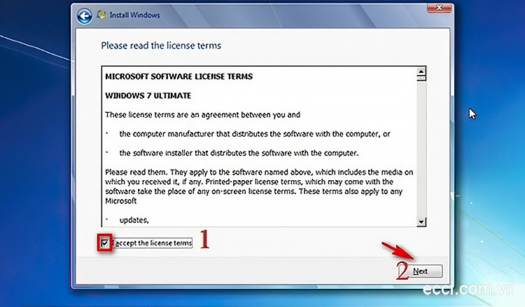 Tick vào ô vuông trước dòng I accept the license terms rồi click Next
