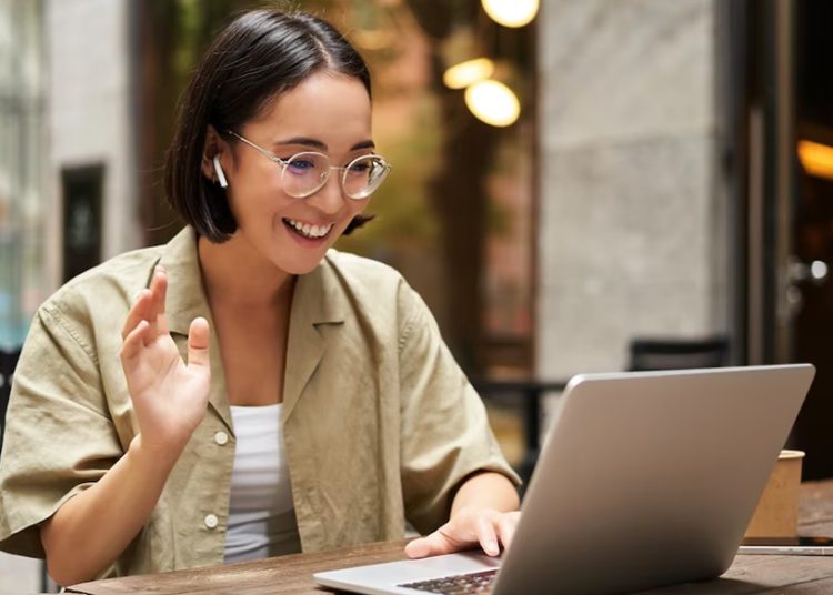 Tôi muốn gửi tin nhắn hàng loạt cho khách hàng trên facebook
